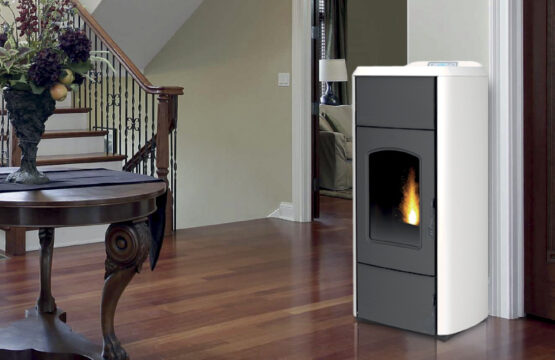 Carlotta-Omnia-Idro-Lux-Laminox-termostufa-a-pellet